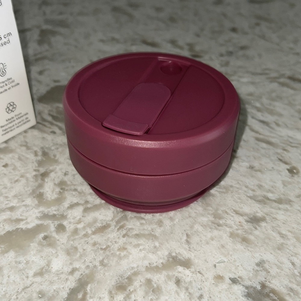 5/$10 STOJO collapsible cup w 4 reusable straws.